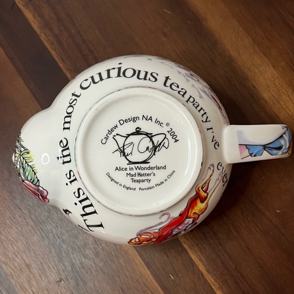 Cardew Design Alice in Wonderland Teapot – Mad Hatter’s Tea Party (2004) 🐇 - Picture 9 of 9